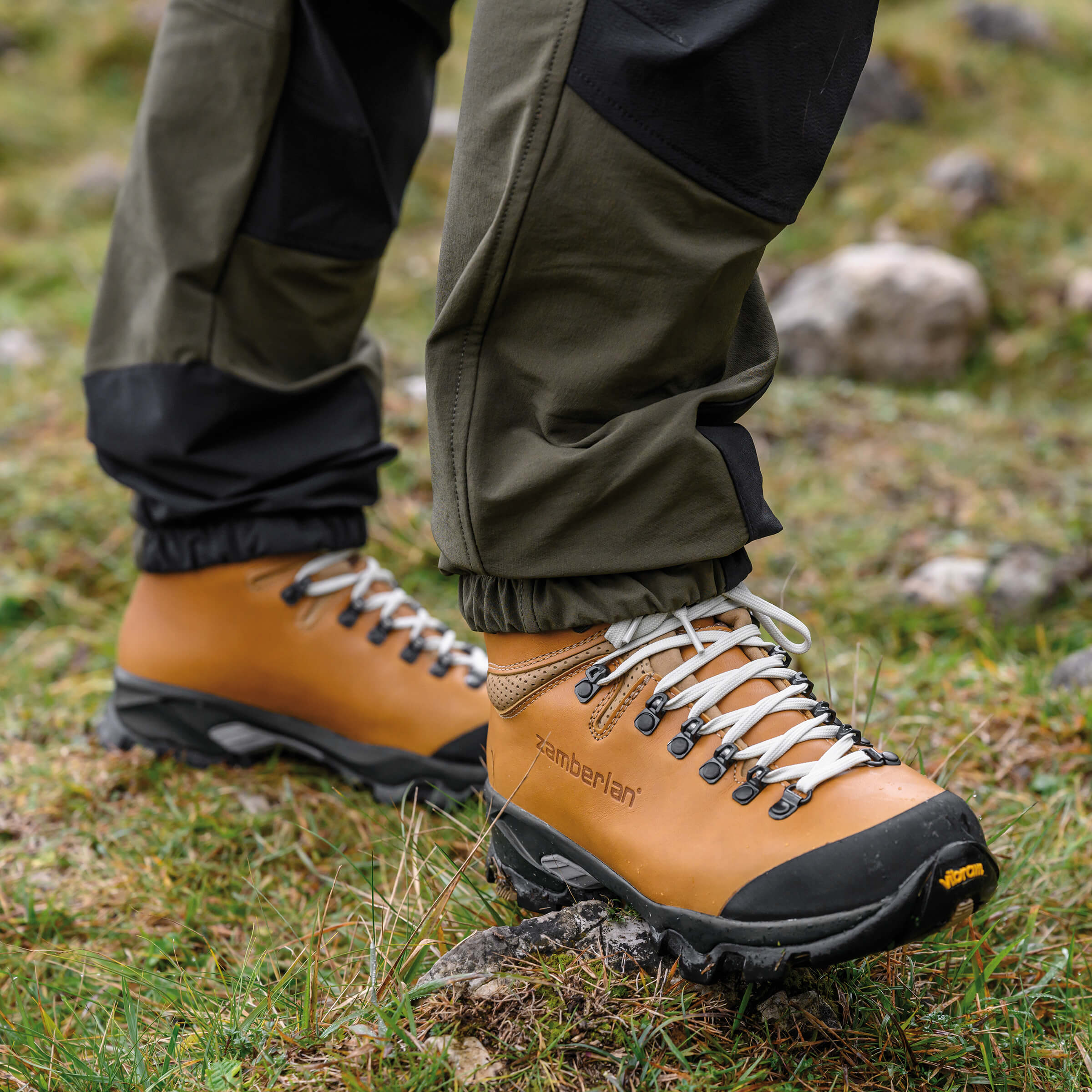 VIOZ LUX GTX WNS - Waxed Camel | Women's Hiking Boots | Zamberlan