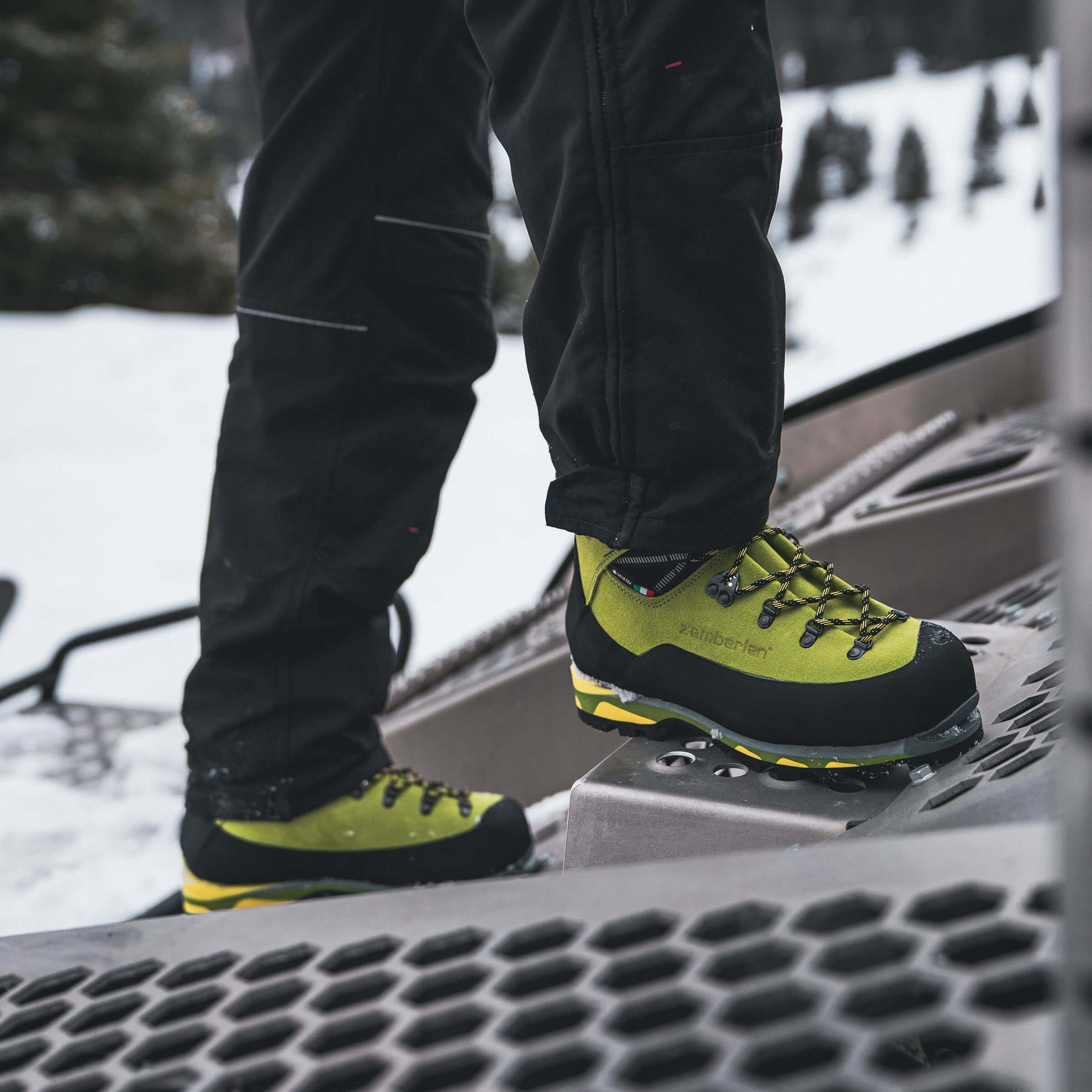 MOUNTAIN LITE GTX S3 - Acid Green